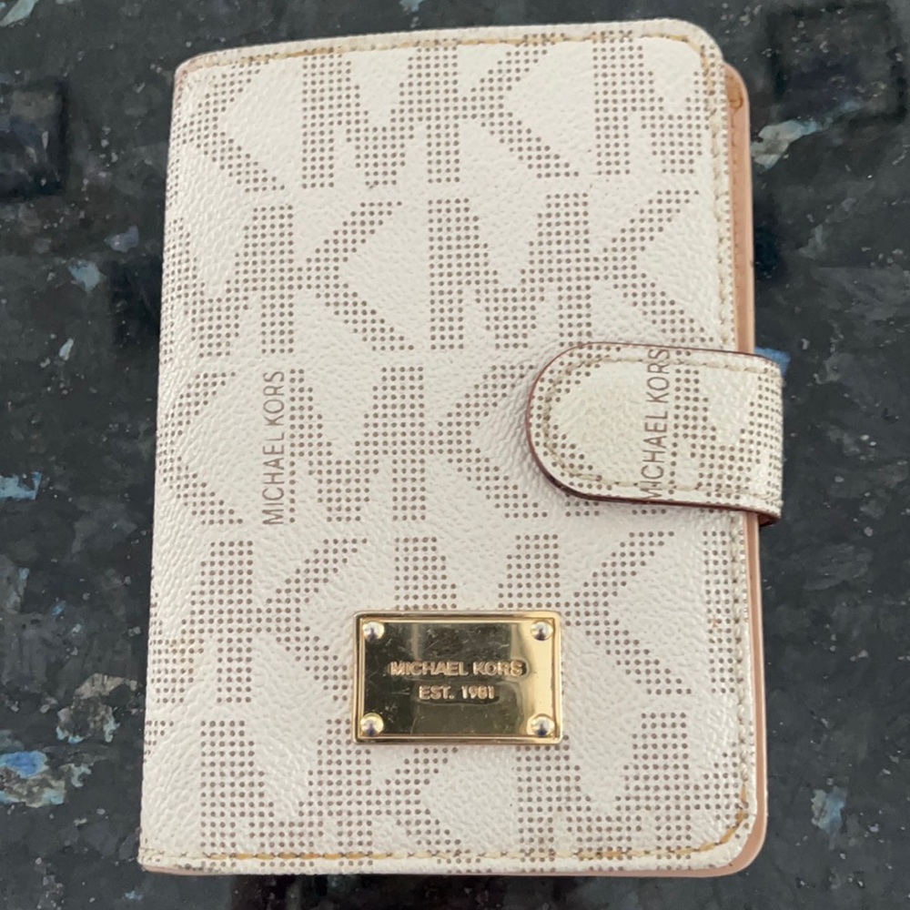 Michael Kors snap closure wallet